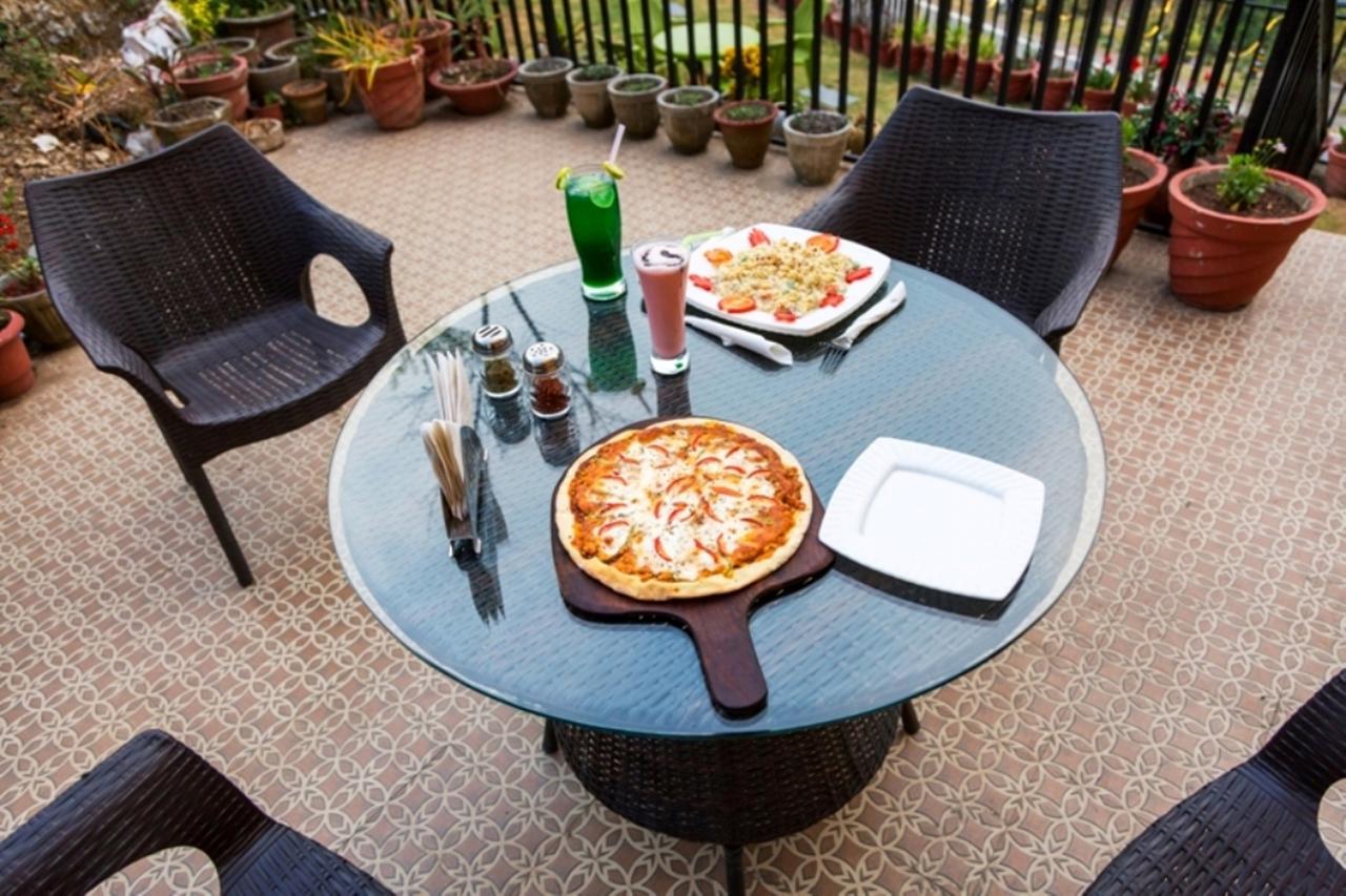 Nirvana Lodge And Lounge Mussoorie Bagian luar foto