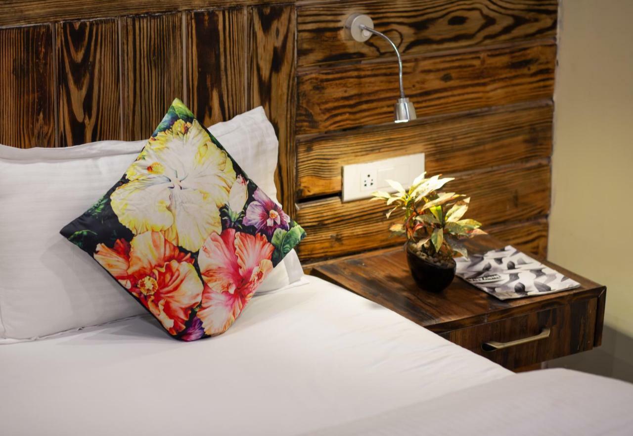 Nirvana Lodge And Lounge Mussoorie Bagian luar foto